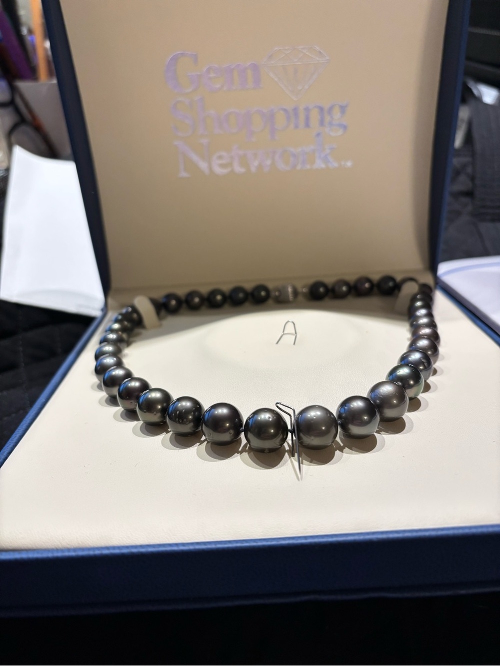 18” Tahitian Pearl Necklace Gray 35 pearls - Picture 8 of 9